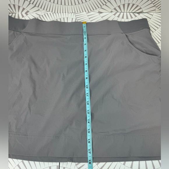Columbia Climber Canyon Skort Gray Medium Stretch Built in Short Water Resistant - Picture 4 of 11